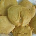 hzdiaries's cooksnap of when they made Aloo k pakoray.