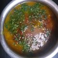 Bhavya food and snacks vlog का कुकस्नैप जब उन्होंने दाल तड़का (dal tadka recipe in Hindi) बनाया था।