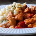 Mónika Gyurászné Cooksnap-ja, amikor elkészítette a(z) Csirkemell pörkölt receptet.