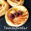 El cooksnap de Gema la gaditana cuando hizo Hojaldres de manzana con queso de cabra y anchoas.
