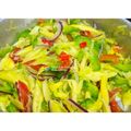 Cooksnap aFun ashriati semasa beliau membuat Kerabu Peria Mentah Dan Mangga.