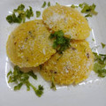 Mallika's cooksnap of when they made Khaman Dhokla.