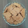 Jayshree Doshi's cooksnap of when they made તલ અને દાળિયા ની ચીક્કી.