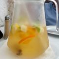 El cooksnap de Becky cuando hizo Sangría de vino blanco.