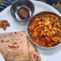 Pradnya Khadpekar's cooksnap of when they made Maharashtrian chavali chi usal (black eyed peas curry).