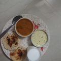 Rekha Vora's cooksnap of when they made રવા ઓનીયન ઉત્તપમ (Rava Onion Uttapam Recipe In Gujarati).