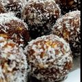 Kajal Sodha's cooksnap of when they made ખજૂર પાક (Khajoor Paak Recipe In Gujarati).