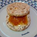 Cooksnap από 𝒳𝓇𝓊𝓈𝑜𝓊𝓁𝒶 𝒦𝑜𝓃𝓉𝑜𝓅𝑜𝓊𝓁𝑜𝓊 στη συνταγή Ρυζογκοφρέτα σάντουιτς με μαρμελάδα και τρίγωνο τυράκι