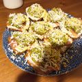El cooksnap de Sonia Fernandez Lopez cuando hizo Tosta de salmón con crema de queso, guacamole y mimosa de huevo.
