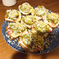 El cooksnap de Sonia Fernandez Lopez cuando hizo Tosta de salmón con crema de queso, guacamole y mimosa de huevo.
