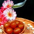 Shrabanti Banik 's cooksnap of when they made গোলাপ জামুন (Gulab jamun recipe in Bengali).