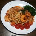 รูป Cooksnap ของ bai fern เมื่อเขาทำ สปาเก็ตตี้ซอสมะเขือเทศกุ้งสด