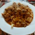 Alexandra SzanĐika Borsik Cooksnap-ja, amikor elkészítette a(z) Az ezer arcú sertéspörkölt receptet.