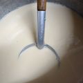 Cooksnap mama deaz semasa beliau membuat Puding Roti Sos Kastard.