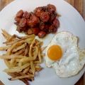 Cooksnap από Μαρία Δασκαλάκη στη συνταγή "Καραμελωμένα" λουκάνικα με πατάτες τηγανητές!!!!