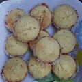 Cooksnap dari Belbina Bright untuk resep Basic vanilla cupcake (NO MIXER) 2 hari masih empuk enak bgt