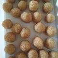 Anjali Mukherjee's cooksnap of when they made Nariyal Khoya Ladoo.