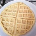 El cooksnap de Paola Alejandra Tapia Vega cuando hizo Waffles de harina de mandioca y coco.... esponjosos, ricos y sobre todo rapidísimos!! Apto celíacos.