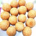 Cooksnap dari Indria TriRahmanto untuk resep Onde-onde kacang hijau lembut dan kokoh kulitnya