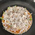 Priya Mulchandani का कुकस्नैप जब उन्होंने पनीर पैन पिज़्ज़ा (Paneer pan pizza recipe in Hindi) बनाया था।