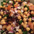 El cooksnap de Pablo Rishmawi cuando hizo Ensalada de garbanzos y porotos negros (Medio Oriente).