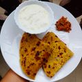 Mamta Shahu का कुकस्नैप जब उन्होंने प्याज़ का पराठा (Pyaaz ka Paratha recipe in Hindi) बनाया था।