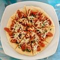 Cooksnap dari Putri Aliyatus Syahidah untuk resep Pizza Teflon Simple Bangettt