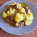 El cooksnap de Mrtupi cuando hizo Patatas con pollo. en adobo andaluz olla rápida.