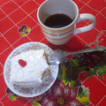 Andrea Salazar Cárdenas's cooksnap of when they made Pastel de Tres leches cubierto de Crema batida y Coco rallado con cerezas.