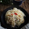 Cooksnap Nur Nadiah semasa beliau membuat Bihun goreng isha.
