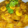 Sonali Banerjee's cooksnap of when they made আলু পটল দিয়ে চিংড়ি (Alu potol diye Chingri mach recipe in Bengali).
