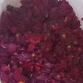 Cooksnap από VASILIKI POLIZOAKI στη συνταγή Τριαντάφυλλο Γλυκό Του Κουταλιού