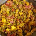 Poonam Singh का कुकस्नैप जब उन्होंने मिक्स वेज इन दही ग्रेवी (Mix veg in dahi gravy recipe in hindi) बनाया था।