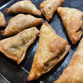 El cooksnap de Genna cuando hizo Samosas Veganas: Empanadillas Hindúes de Patata y Guisantes.