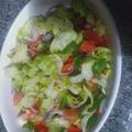 صورة من Aml Mouneir، شاركها بعد تجربة وصفة سلطة خضراء خفيفة وسريعة 🥗🥬🍅👌🏻