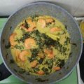 Cooksnap Husnul Roslani semasa beliau membuat Gulai Udang Pucuk Paku.