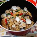 Li Shu Huan 的 三杯蛤蜊炒麵～15分鐘快速上桌 cooksnap