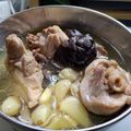 阿文 的 香菇蒜頭雞湯 cooksnap