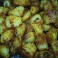 Sudha Agrawal का कुकस्नैप जब उन्होंने आलू की सूखी सब्जी (aloo ki sukhi sabzi recipe in Hindi) बनाया था।