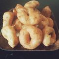 Nalini Shankar's cooksnap of when they made ஆனியன் உளுந்து வடை / Ulunthu Vadai Recipe in tamil.