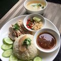 รูป Cooksnap ของ POMMY KITCHEN เมื่อเขาทำ "ข้าวมันไก่ในหม้อหุงข้าว" Chicken Rice 🐔🍚😋