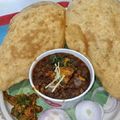 Deepika Arora का कुकस्नैप जब उन्होंने छोले भटूरे (chole bhature recipe in Hindi) बनाया था।