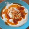 Cooksnap από Konstantina στη συνταγή Αυγά ποσέ σε γιαούρτι με αρωματικό λάδι (Ciblir)