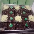 Cooksnap dari Ibell Eshar untuk resep Fudgy brownies shiny crust