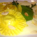 il Serena Delfi quando ha preparato Raviolo classico con zucca su crema di cavolfiore, zucchine e mandorle
