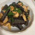 Hua Mei Chiang 的 三杯米血杏鮑菇 cooksnap