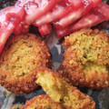کوک اسنپ مامانِ سوری بعد از امتحان کردن فلافل آبادانی👌🌭🌶🍅.