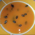 KisCsillag Cooksnap-ja, amikor elkészítette a(z) Sütőtök krémleves pirított tökmaggal (vegán, laktóz- és gluténmentes) receptet.
