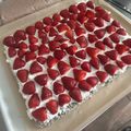 Cooksnap-ul lui Ioana atunci când a preparat Prăjitură cu blat de mac și cocos, cremă mascarpone și căpșuni!.