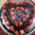 صورة من براءة هلال ، شاركها بعد تجربة وصفة كيكة شوكولا..مع صوص الشوكولا🍫🍰👌